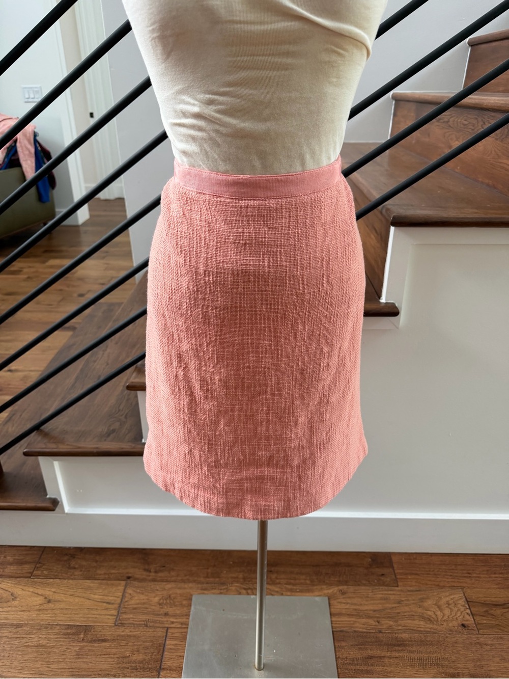 Banana Republic Classic Textured Pink Pencil Skirt